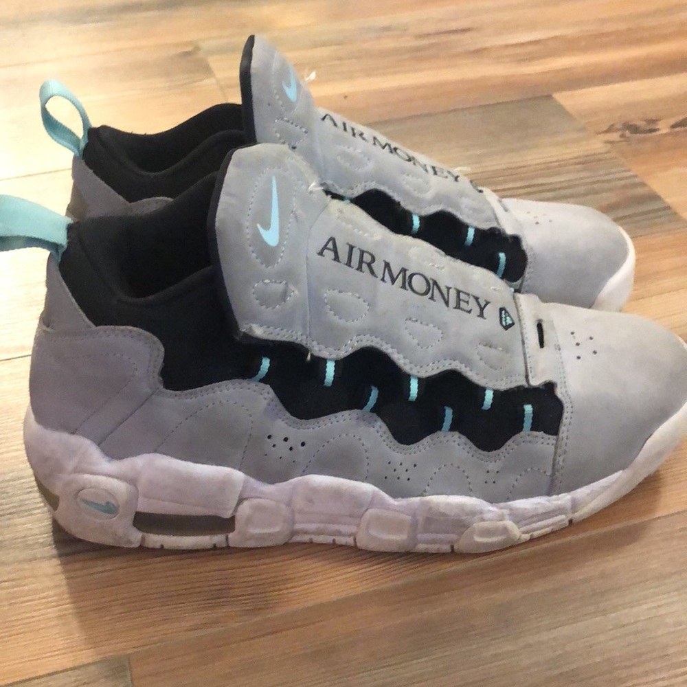 SALE 💚 Nike Air More Money 'Mo' Money' size 7Y or ladies 8